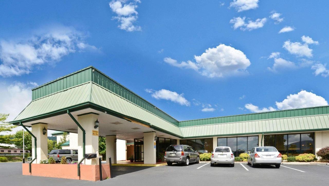Magnuson Hotel Mountain View Covington Esterno foto
